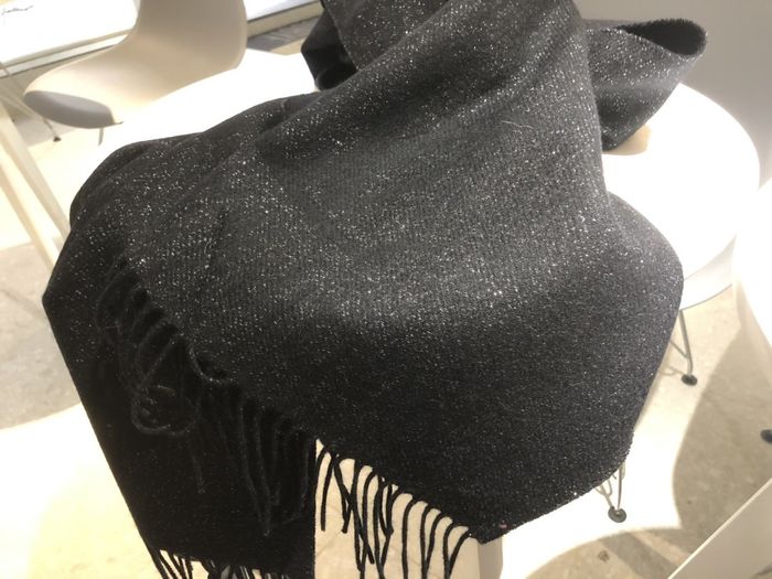 Louis Vuitton Scarf LV00142